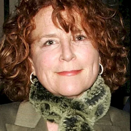  Margaret Whitton