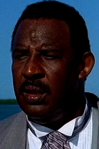  Frank McRae