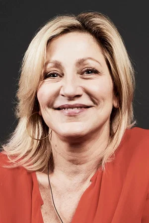  Edie Falco photo