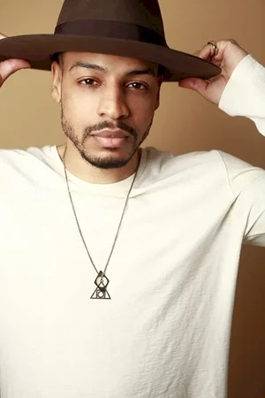 Michael J Pagan photo