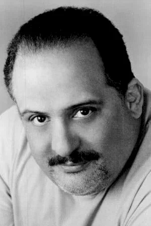  Frank Medrano photo