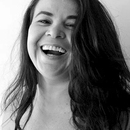  Suzy Lopes
