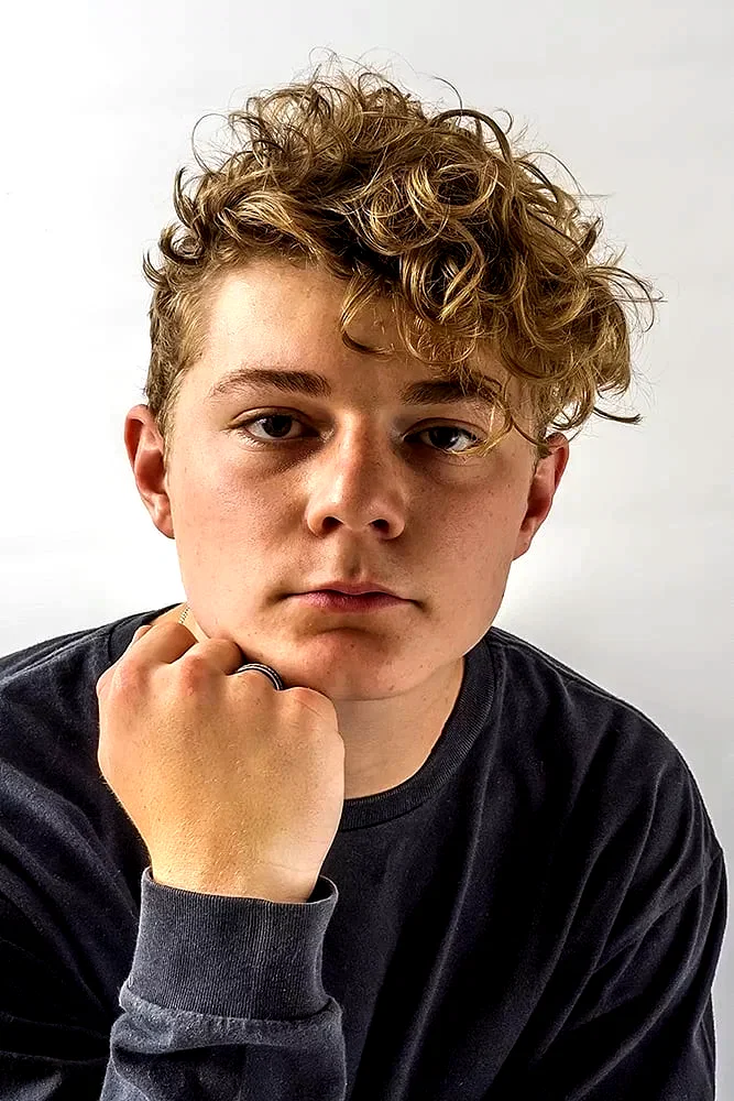 Matthew Vey