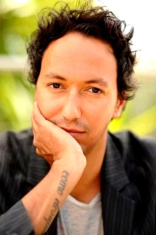 Oliver  Hermanus 
