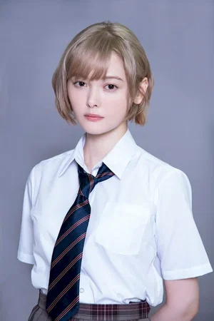  Tina Tamashiro photo