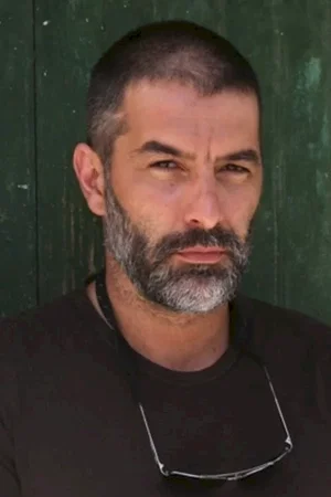  Vassilis Bisbikis photo