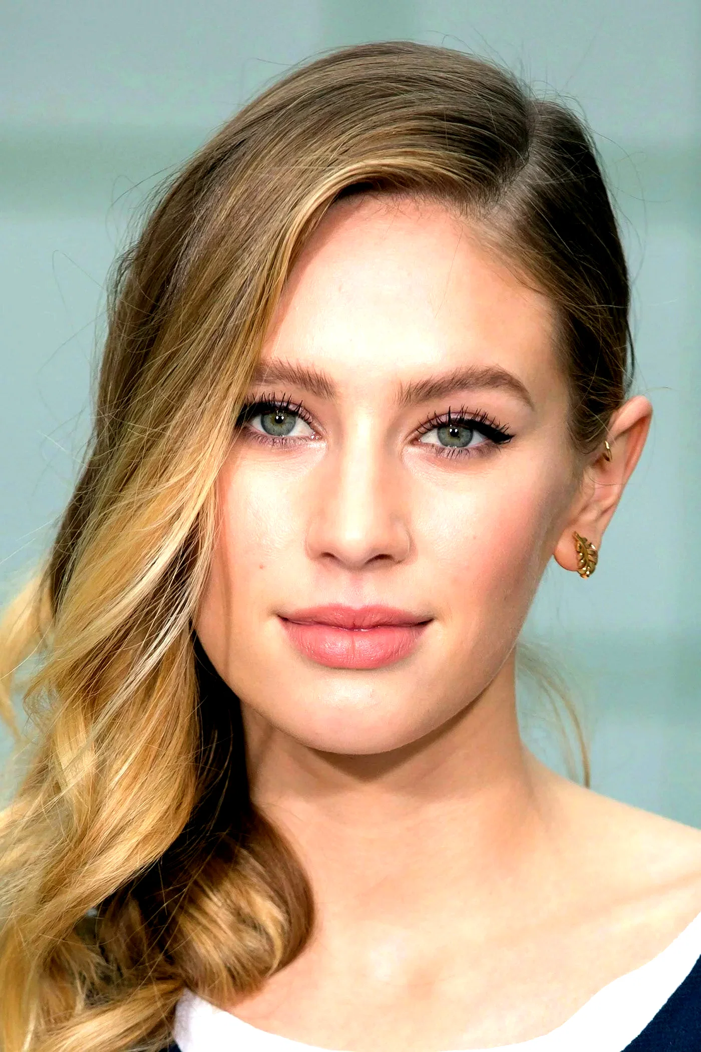  Dylan Penn