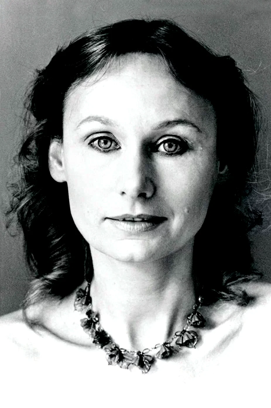  Angela Pleasence