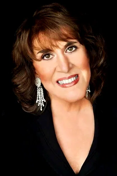  Ruth Buzzi