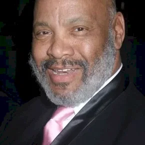 Photo star :  James Avery