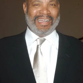 Photo star :  James Avery