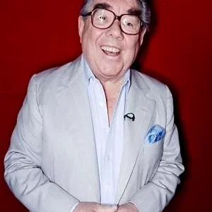  Ronnie Corbett
