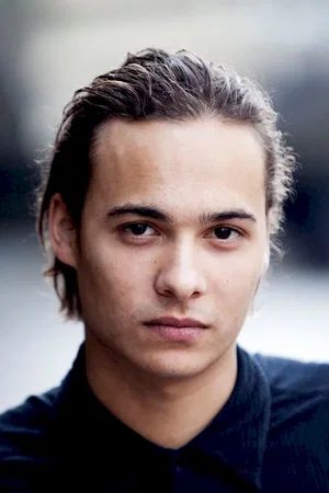 Frank Dillane photo