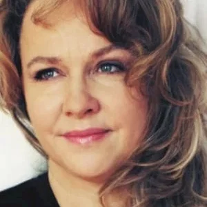  Claudia Messner