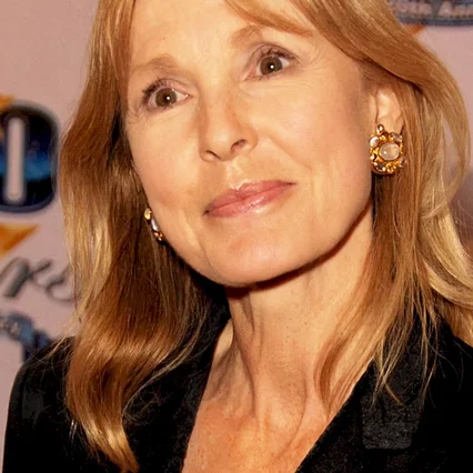  Victoria Tennant