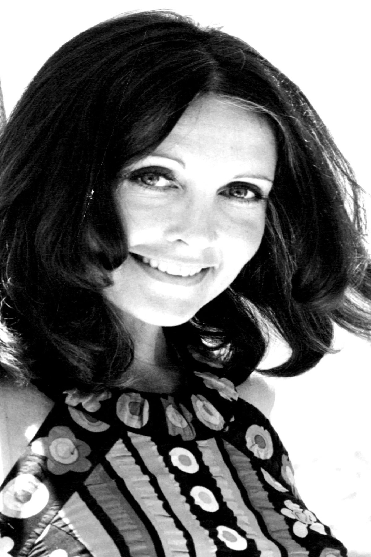  Anjanette Comer
