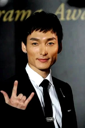 Tsuyoshi Kusanagi