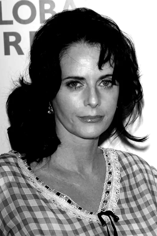 Lisa Blount