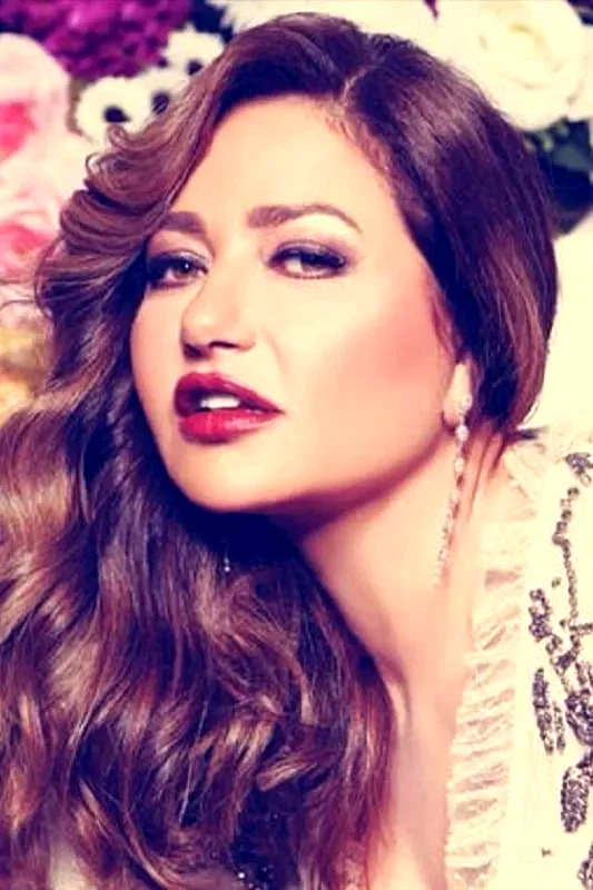  Layla Olwy