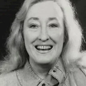 Photo star : Elizabeth Spriggs