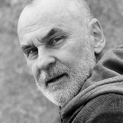  Daniel Macivor