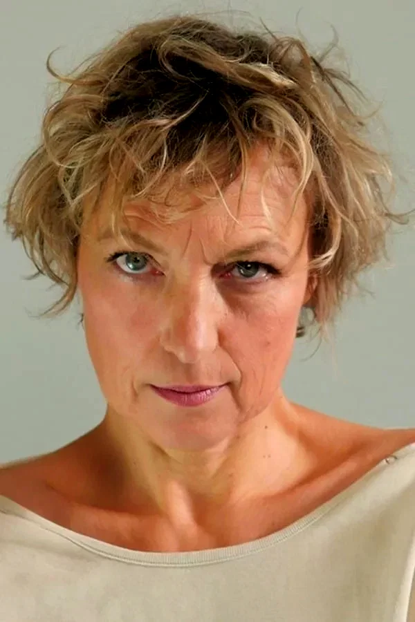  Ann-gisel Glass