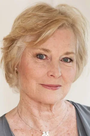  Lisa Harrow photo