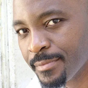Photo star : Emile Abossolo M'Bo