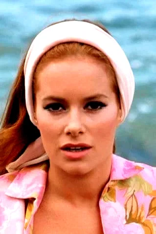 Luciana  Paluzzi