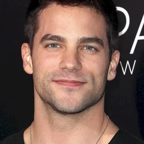 Photo star : Brant Daugherty