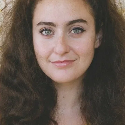  Catherine Cohen