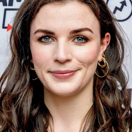  Aisling Bea