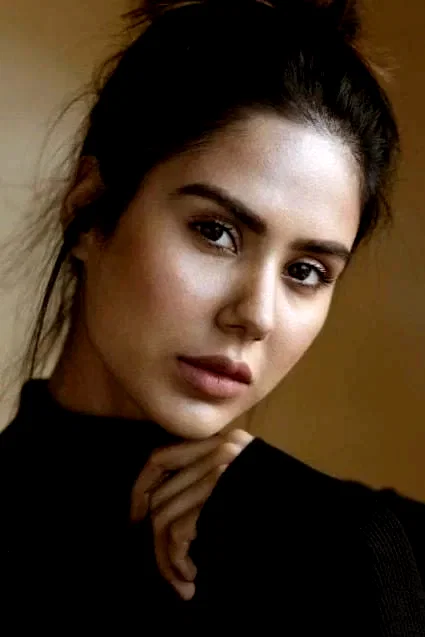  Sonam Bajwa