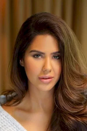  Sonam Bajwa