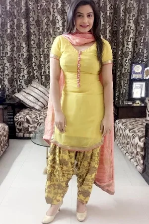  Nisha Bano photo