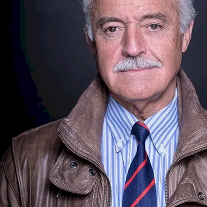  Russell Roberts