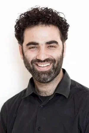  Hisham Suliman photo
