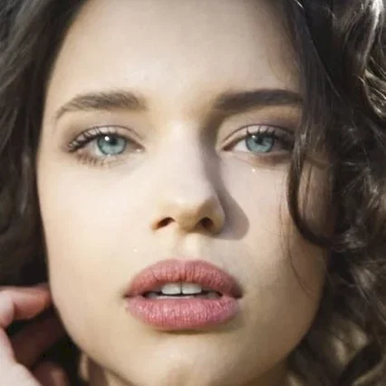  Bruna Linzmeyer