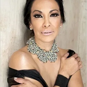 Photo star :  Natalia Traven