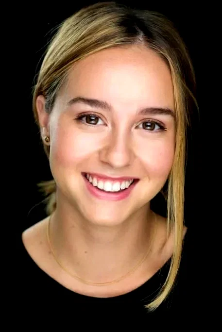  Paula Usero