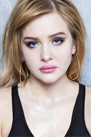  Sofia Kappel photo