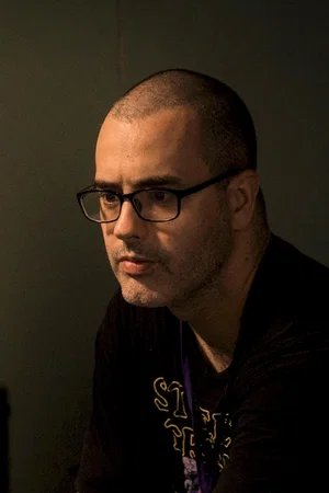  Robert Jabbaz photo