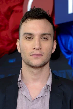Ari Millen photo