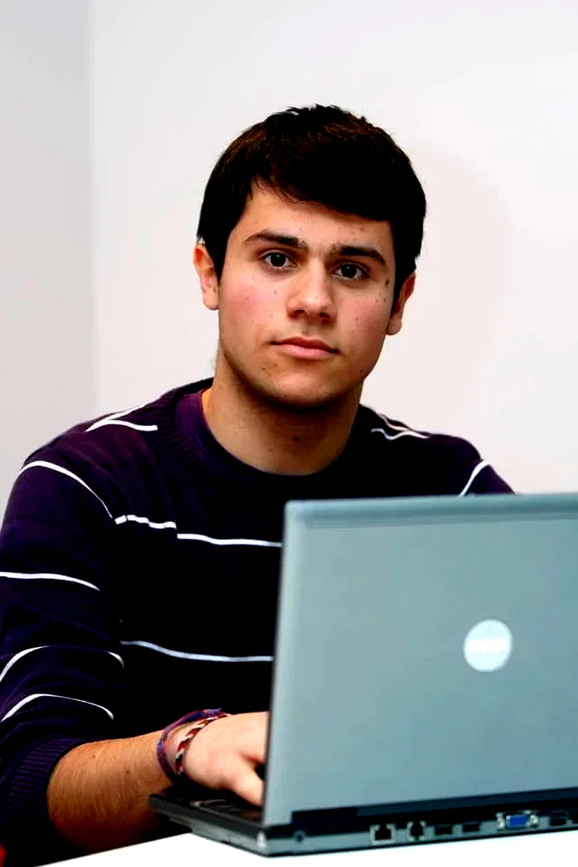  Razvan Lutac