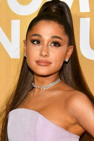 Ariana Grande photo