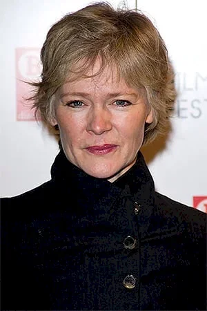 Clare Holman photo