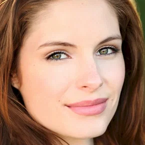 Photo star :  Olivia Grace Applegate