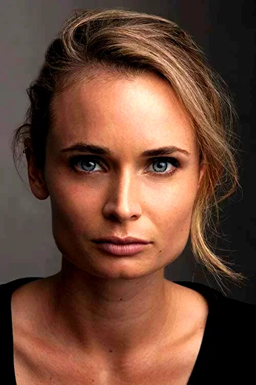  Malin Barr