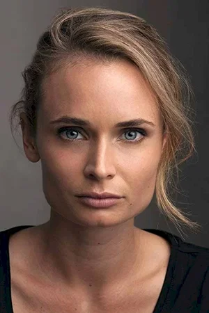  Malin Barr photo