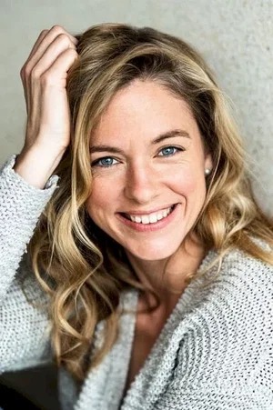  Nadine Petry photo